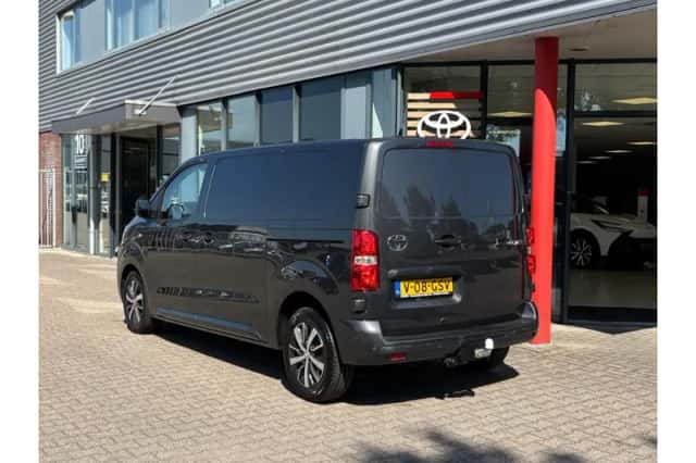 Toyota Proace (2024) thumbnail 2