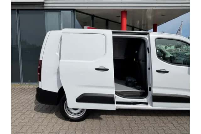 Toyota Proace (2024) thumbnail 4