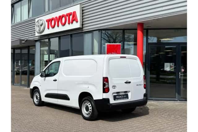 Toyota Proace (2024) thumbnail 5