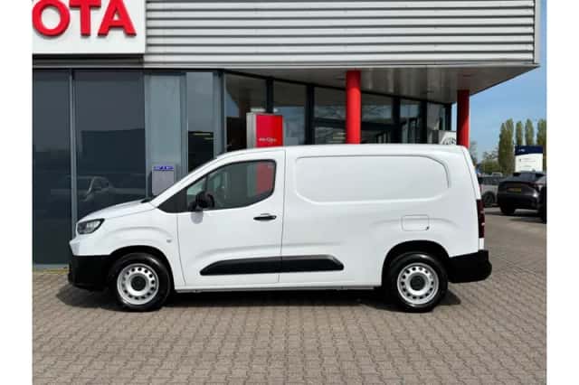 Toyota Proace (2024) thumbnail 6