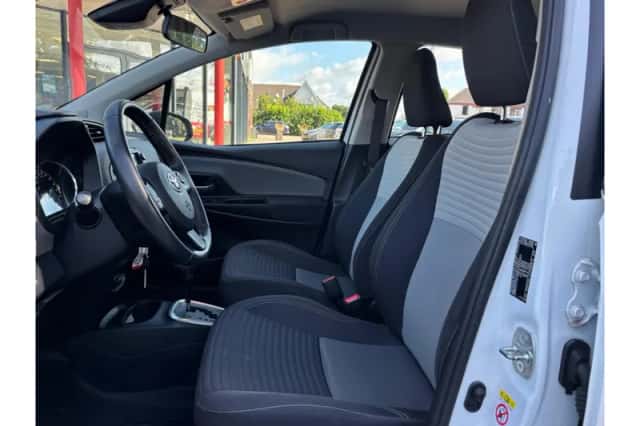 Toyota Yaris (2019) thumbnail 6