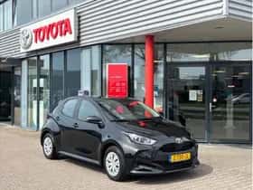 Toyota Yaris (2024) thumbnail 1