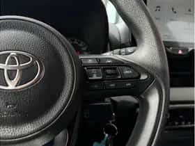 Toyota Yaris (2024) thumbnail 16