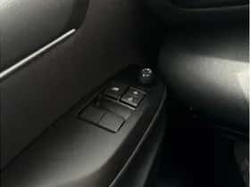 Toyota Yaris (2024) thumbnail 17