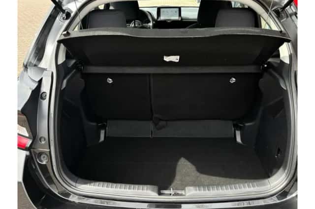 Toyota Yaris (2024) thumbnail 6