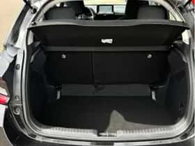 Toyota Yaris (2024) thumbnail 6