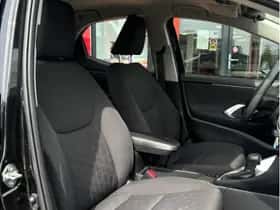 Toyota Yaris (2024) thumbnail 8
