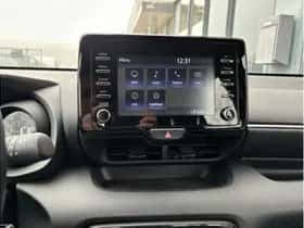 Toyota Yaris (2022) thumbnail 13