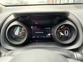 Toyota Yaris (2022) thumbnail 17