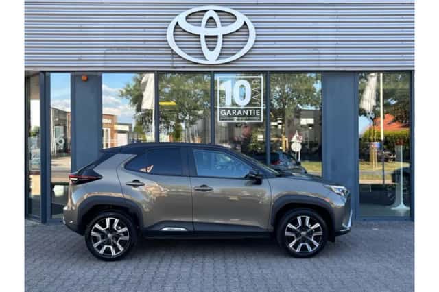 Toyota Yaris Cross (2025) thumbnail 4