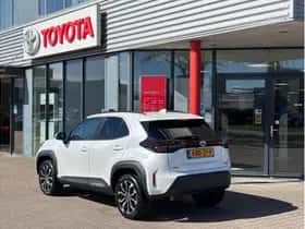 Toyota Yaris Cross (2023) thumbnail 2
