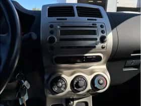 Toyota Urban Cruiser (2010) thumbnail 16