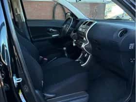 Toyota Urban Cruiser (2010) thumbnail 8