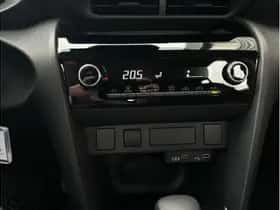 Toyota Yaris Cross (2025) thumbnail 15