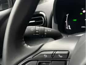 Toyota Yaris Cross (2025) thumbnail 17