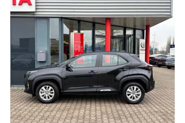 Toyota Yaris Cross (2025) thumbnail 3