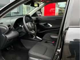 Toyota Yaris Cross (2025) thumbnail 5
