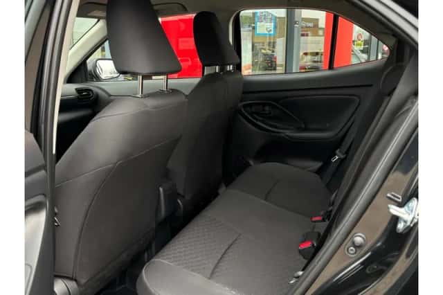 Toyota Yaris Cross (2025) thumbnail 6