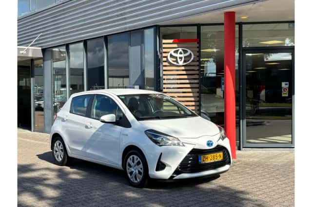 Toyota Yaris (2019) thumbnail 1