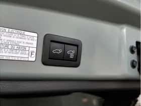 Toyota Corolla (2025) thumbnail 7