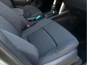 Toyota Corolla (2025) thumbnail 9
