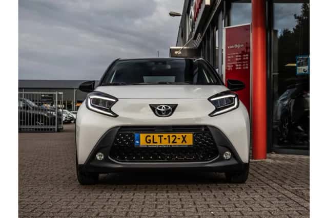 Toyota Aygo X (2024) thumbnail 2