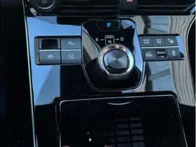 Toyota bZ4X (2023) thumbnail 17