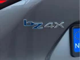Toyota bZ4X (2023) thumbnail 28