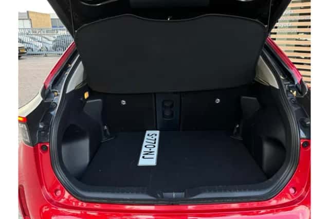 Toyota Yaris Cross (2022) thumbnail 5