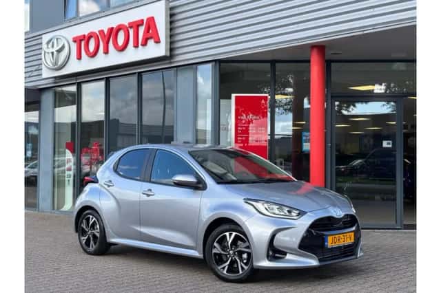 Toyota Yaris (2025) thumbnail 1