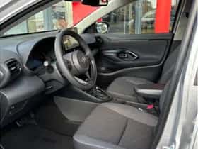 Toyota Yaris (2025) thumbnail 16