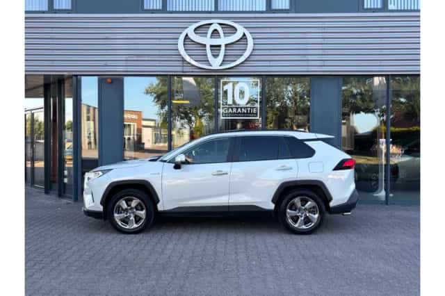 Toyota RAV4 (2019) thumbnail 3