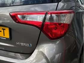 Toyota Yaris (2017) thumbnail 6