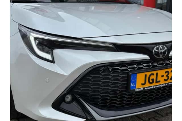 Toyota Corolla (2025) thumbnail 5