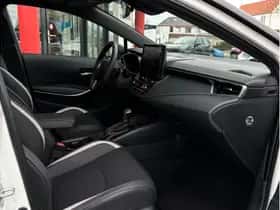 Toyota Corolla (2025) thumbnail 6