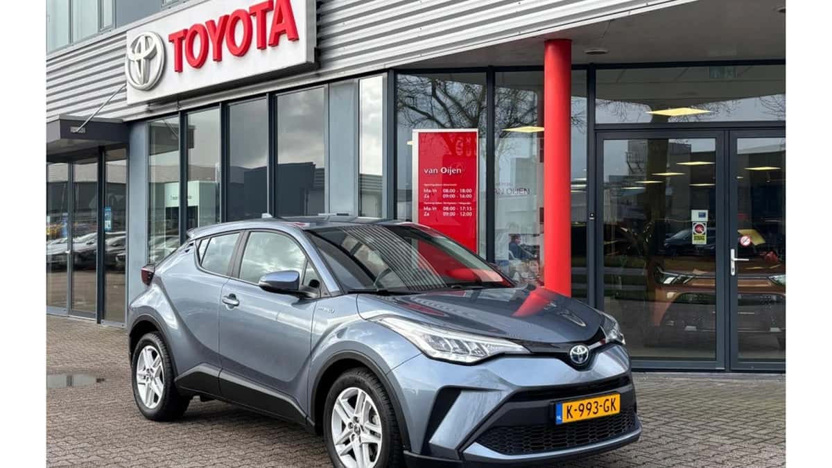 Toyota C-HR (2021) — foto 1
