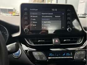 Toyota C-HR (2021) thumbnail 15