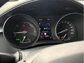 Toyota C-HR (2021) thumbnail 20
