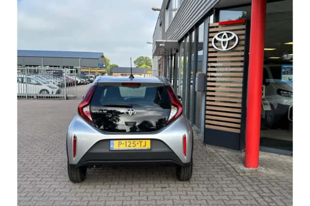 Toyota Aygo X (2022) thumbnail 4