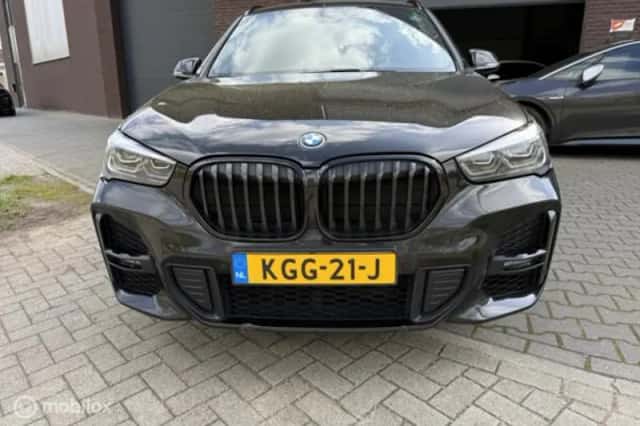 BMW X1 (2022) thumbnail 5