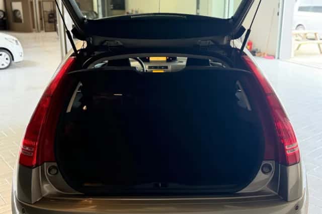 Citroën C4 (2009) thumbnail 5