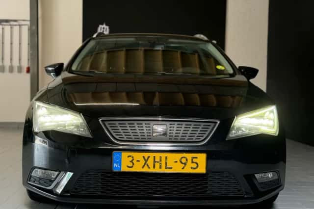 SEAT Leon (2014) thumbnail 2