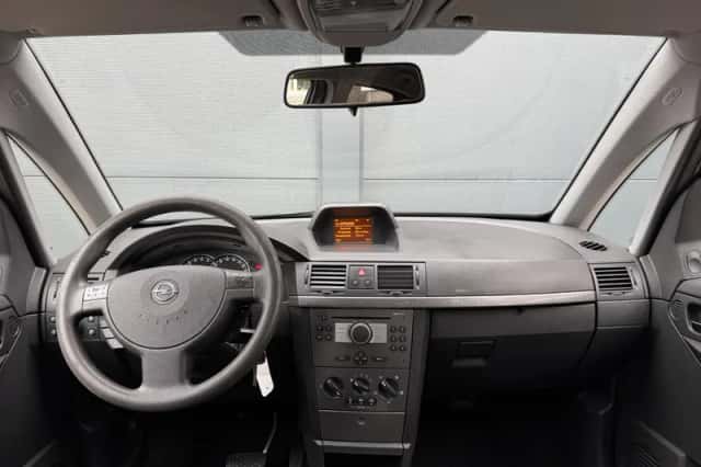 Opel Meriva (2009) thumbnail 2