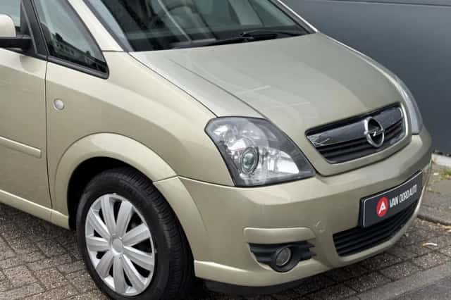 Opel Meriva (2009) thumbnail 6