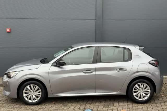 Peugeot 208 (2023) thumbnail 6