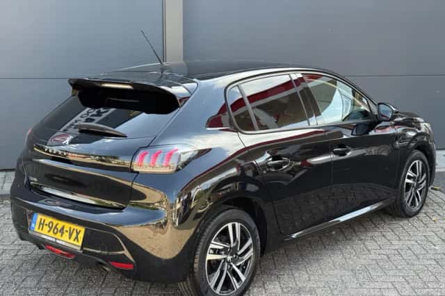 Peugeot 208 (2020) thumbnail 3