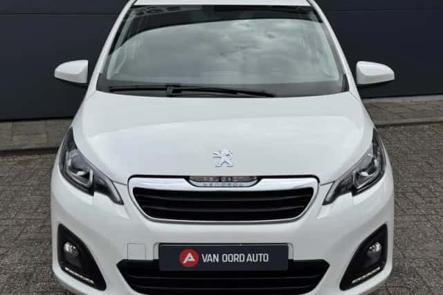 Peugeot 108 (2021) thumbnail 4