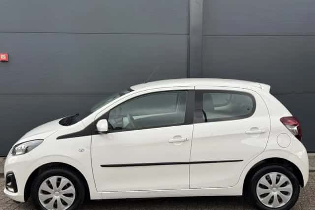 Peugeot 108 (2021) thumbnail 4