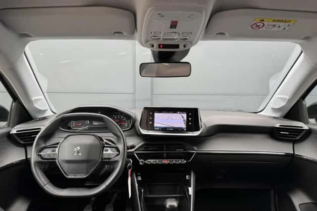 Peugeot 208 (2022) thumbnail 2