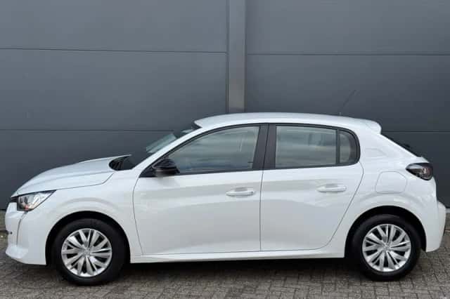 Peugeot 208 (2022) thumbnail 5